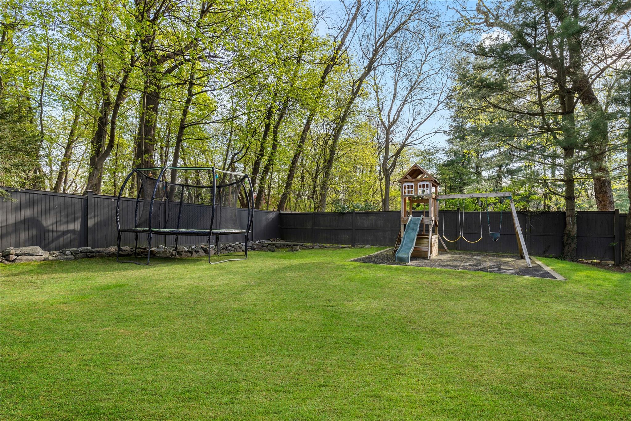 1 Hannan Place, Rye, New York image 32