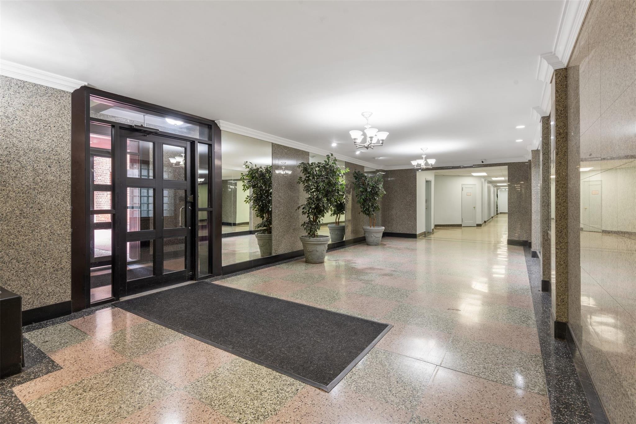 Property for Sale at Woodhaven Boulevard 1E, Woodhaven, Queens, NY - Bedrooms: 2 
Bathrooms: 1 
Rooms: 4  - $300,000