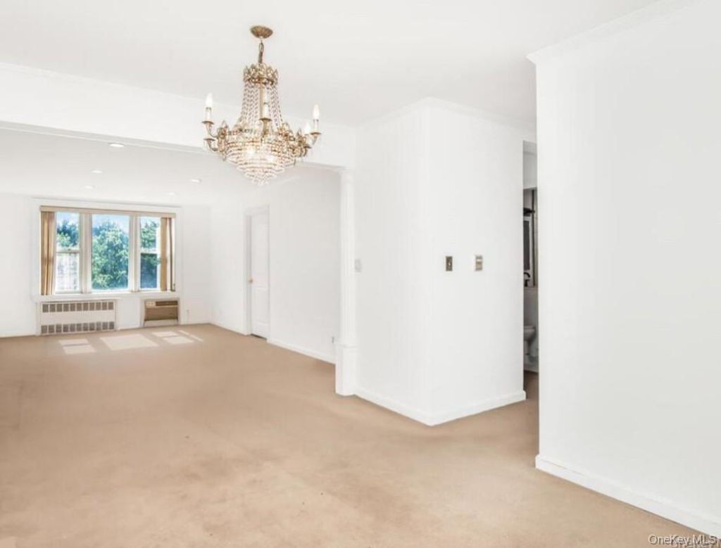 Photo of 245 Rumsey Road #4K, Yonkers, NY 10701 (MLS # 947303)