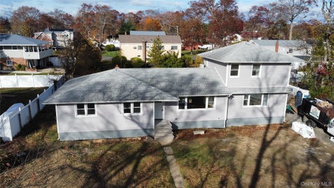 Homes For Sale - 751 Centerwood Street<br/> Suffolk County, West Babylon, NY 11704