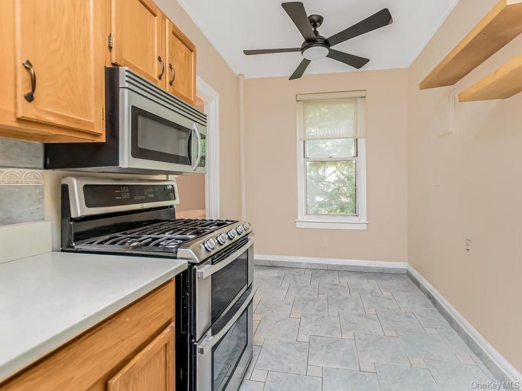Photo of 472 Gramatan Avenue #O2, Mount Vernon, NY 10552 (MLS # 994994)
