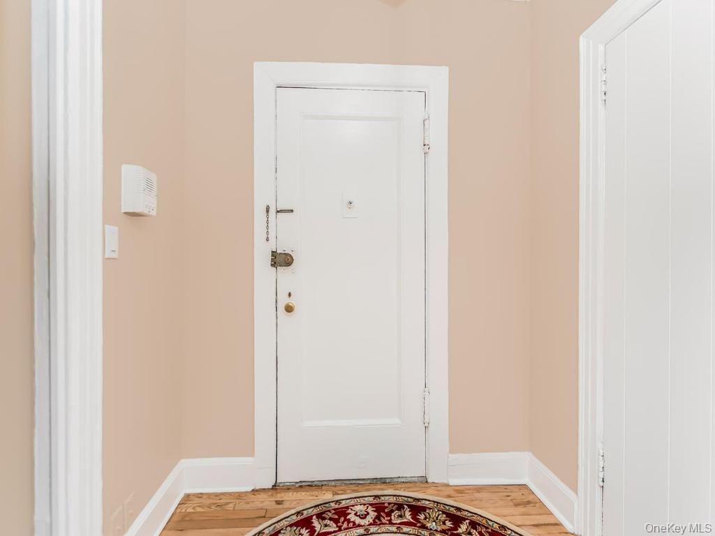 Photo of 472 Gramatan Avenue #O2, Mount Vernon, NY 10552 (MLS # 994994)