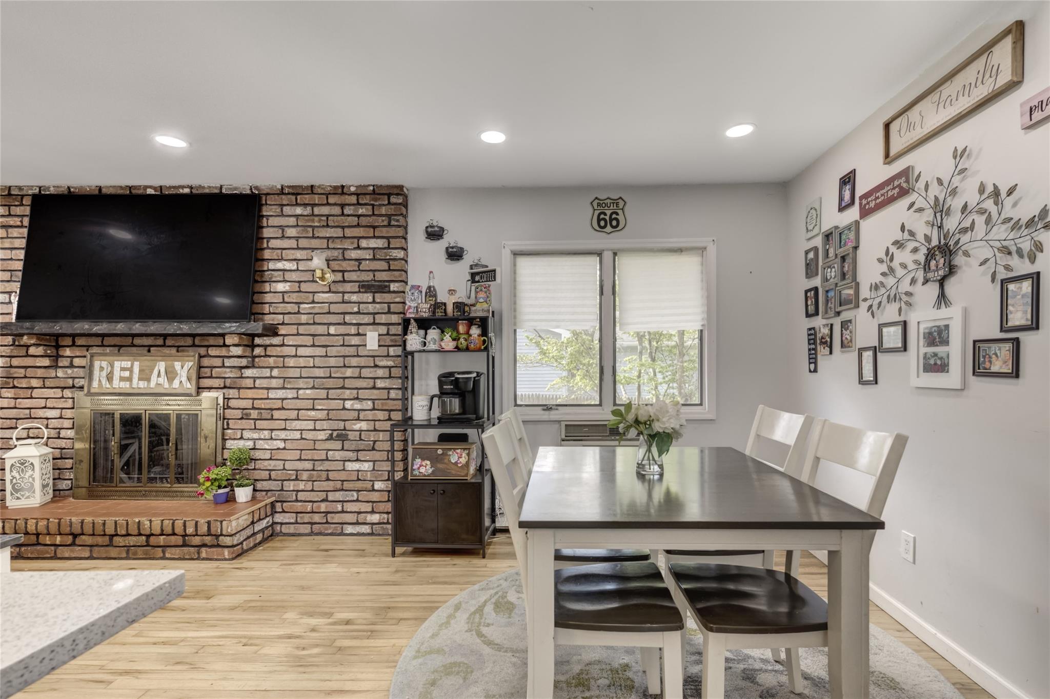32 Robinwood Street, Mastic, New York image 9