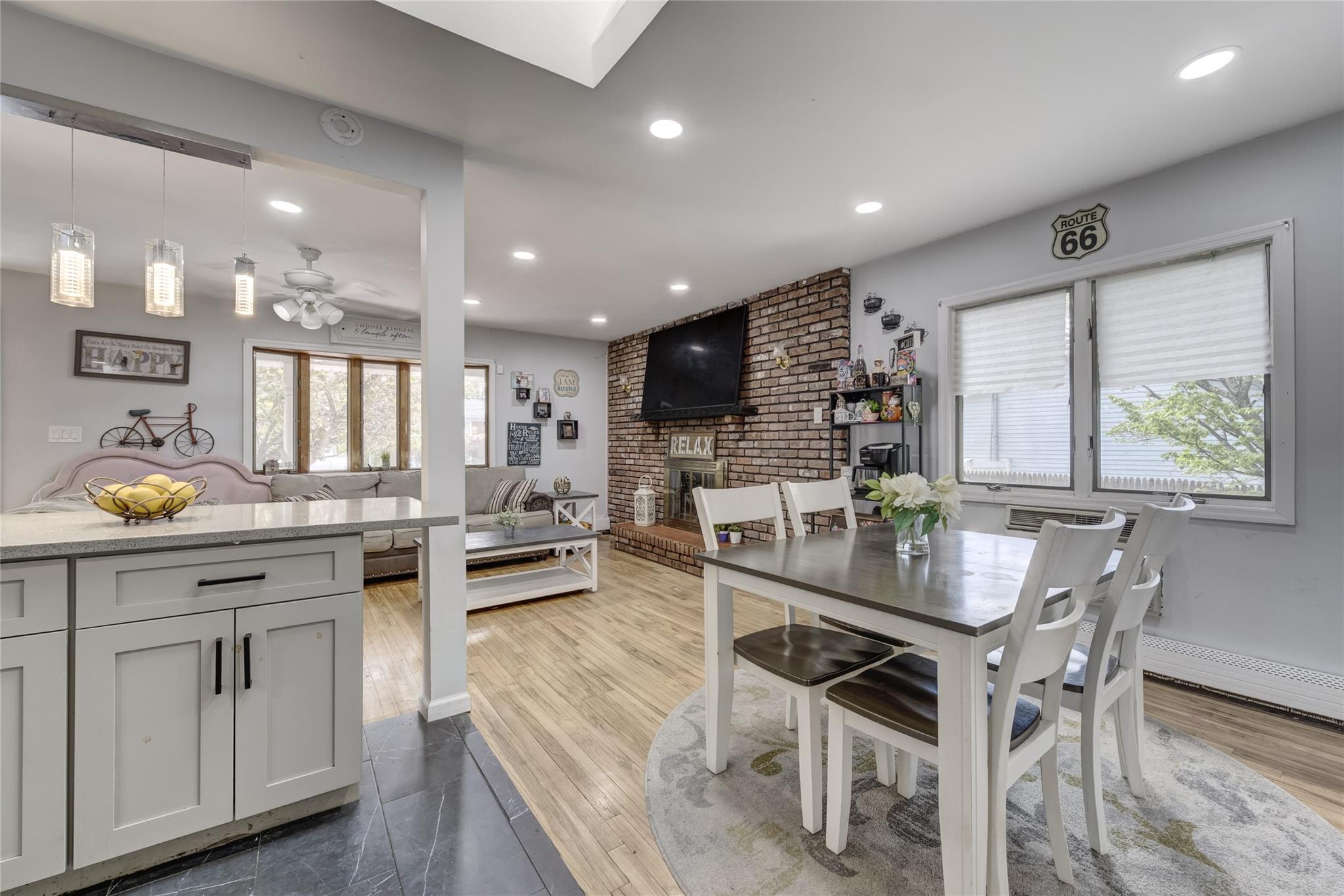 32 Robinwood Street, Mastic, New York image 10