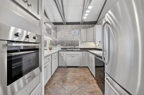 Tiny photo for 98 Mount Airy Road S, Croton-on-Hudson, NY 10520 (MLS # 951619)