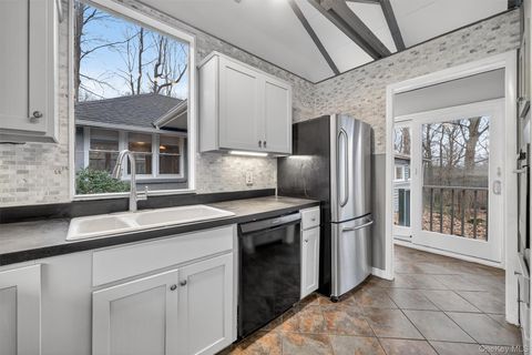 Tiny photo for 98 Mount Airy Road S, Croton-on-Hudson, NY 10520 (MLS # 951619)