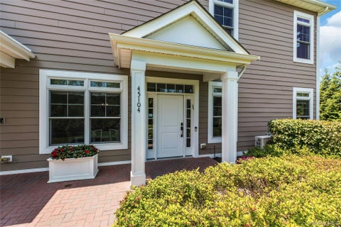 Condo For Sale - 45104 Silver Birch Lane<br/> Plainview, NY 11803