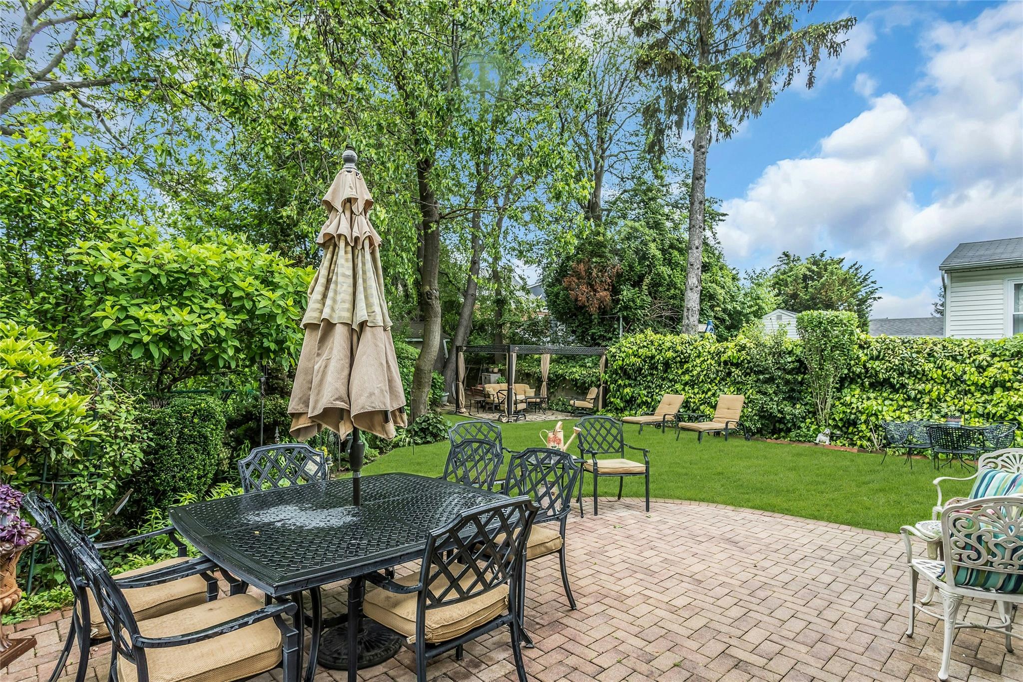 1150 Langdon Street, Franklin Square, New York image 23