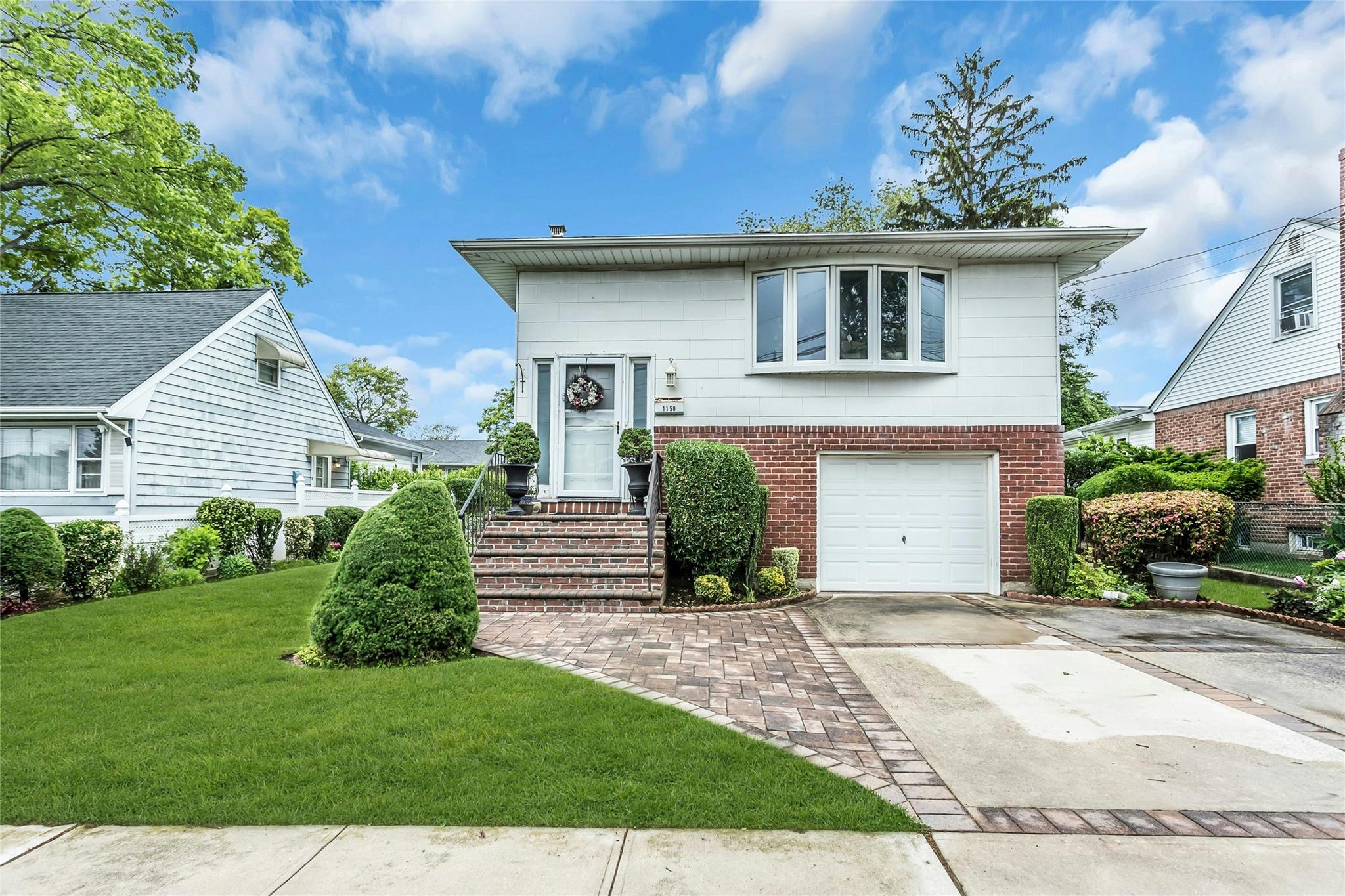 1150 Langdon Street, Franklin Square, New York image 1