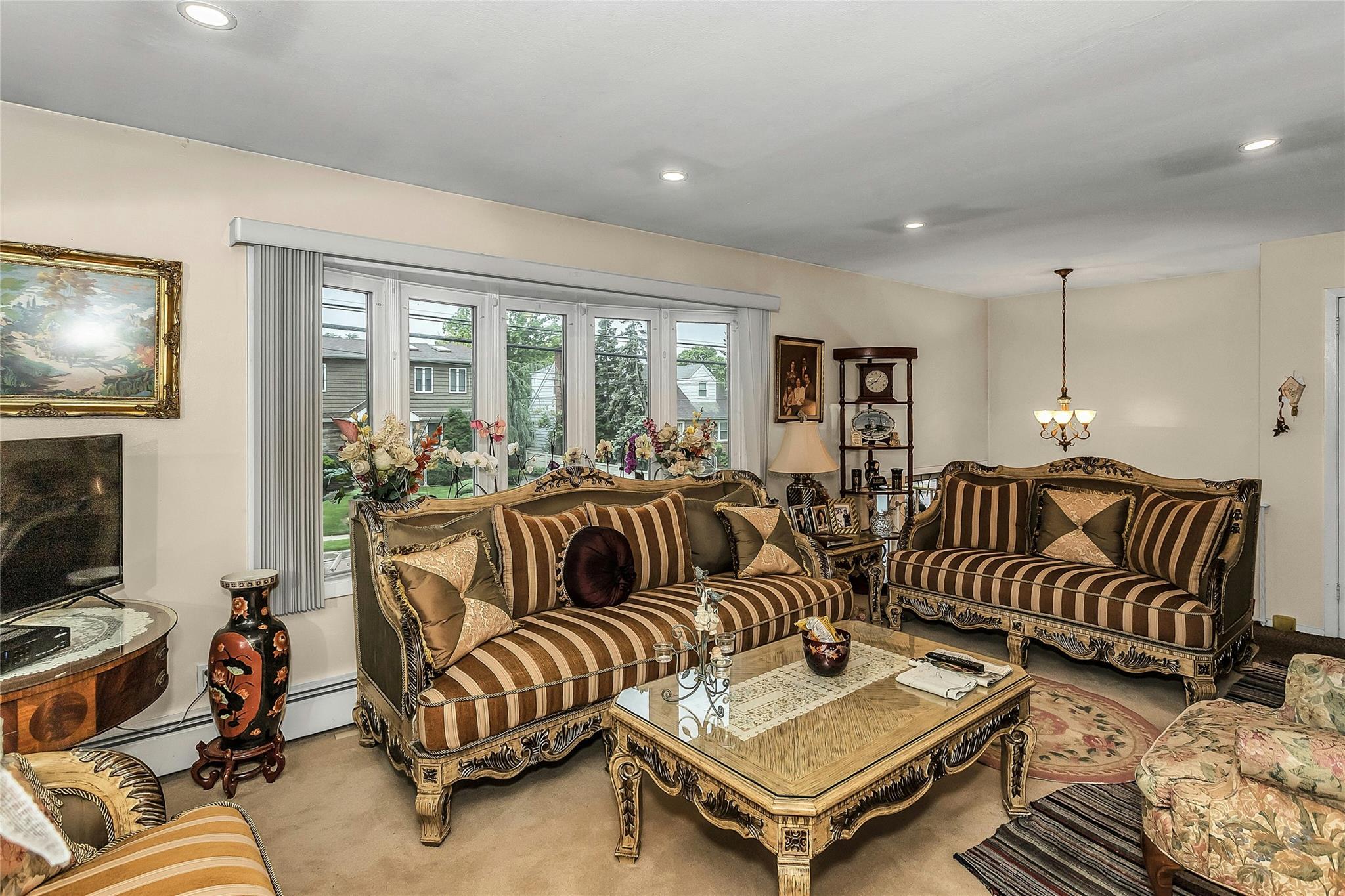 1150 Langdon Street, Franklin Square, New York image 5