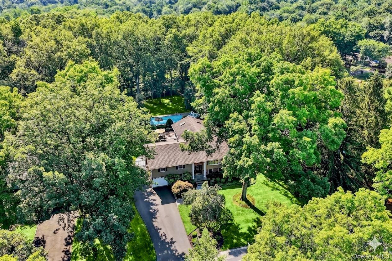 6 Sterling Forest Lane