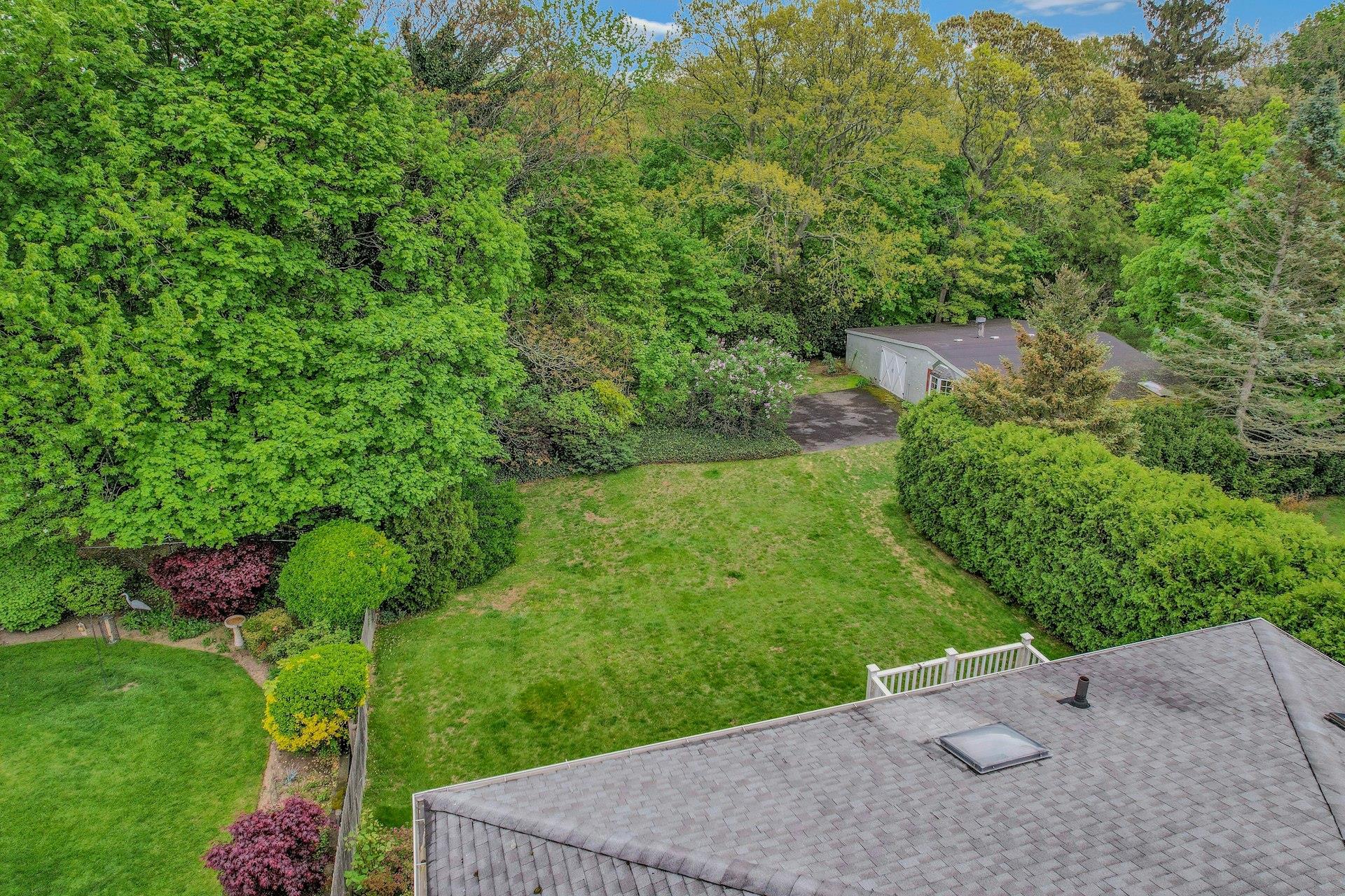 43 Floyd Place, East Norwich, New York image 25
