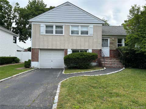 Homes For Rent - 33 Ava Drive<br/> Syosset, NY 11791