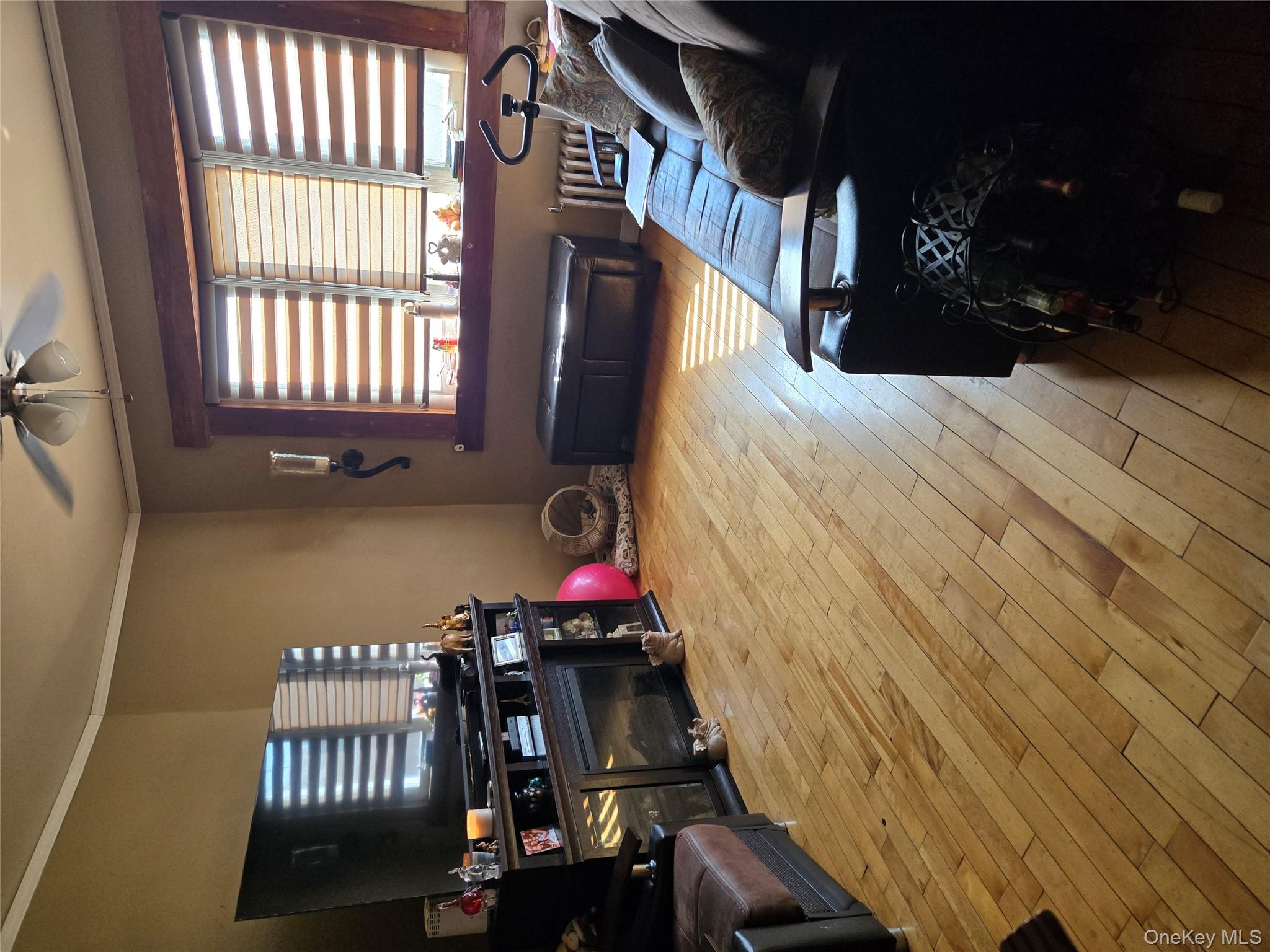 2348 Turnbull Avenue