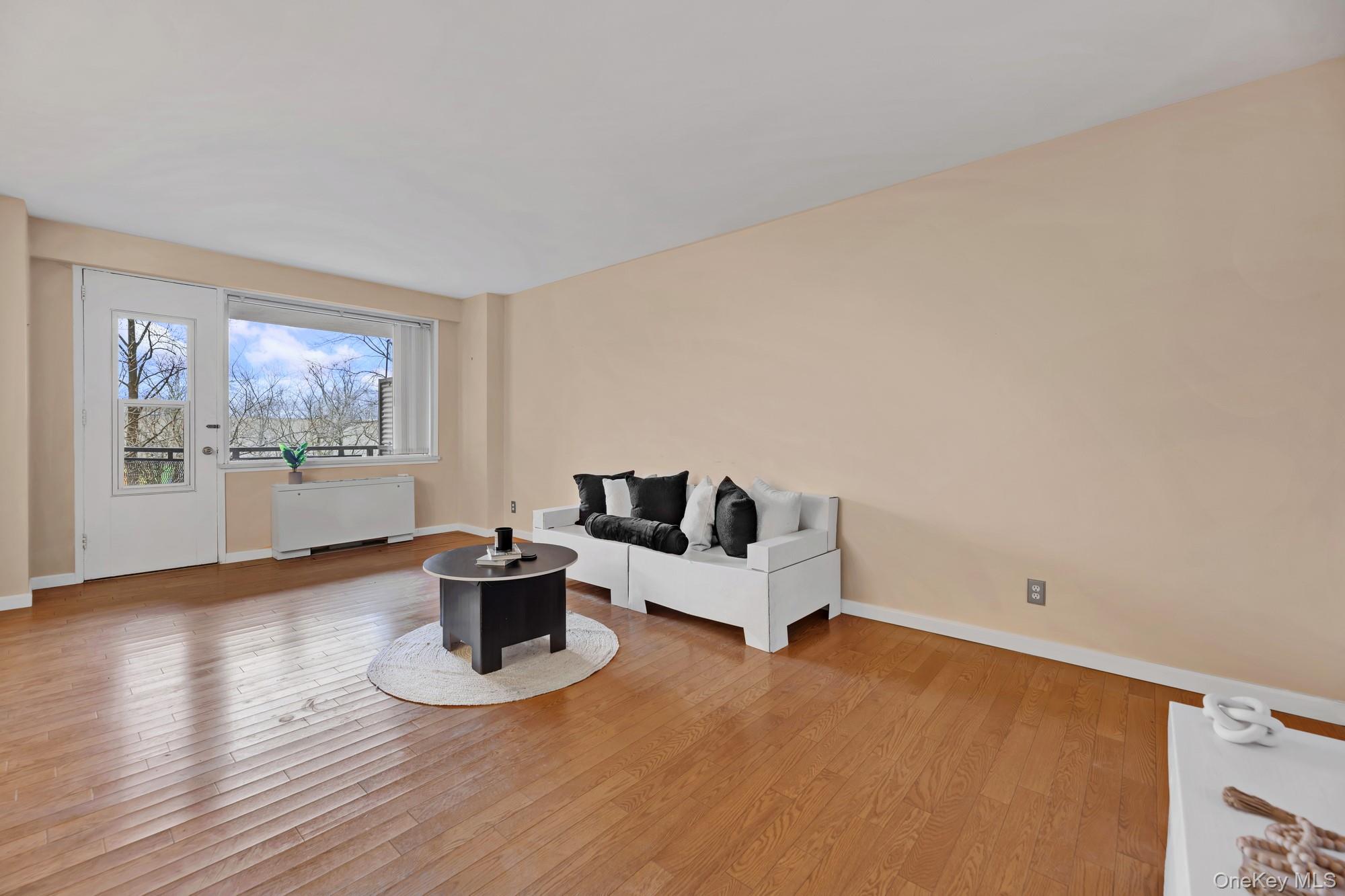 3777 Independence Ave 3777 Independence Ave 4J