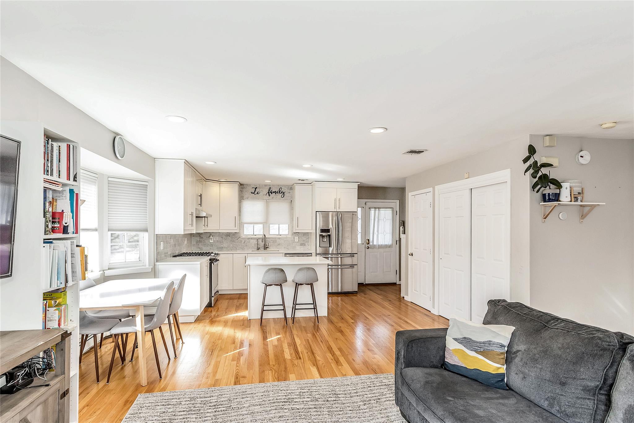 33 Randall Avenue, Lynbrook, New York image 7