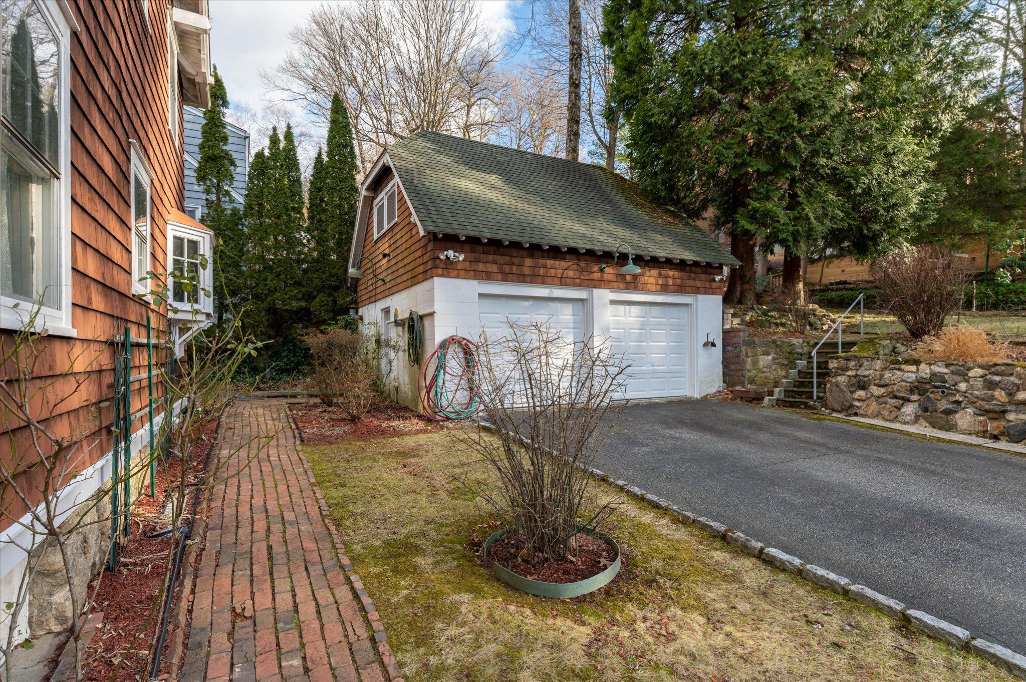 18 Thorn Avenue, Mount Kisco, New York image 30