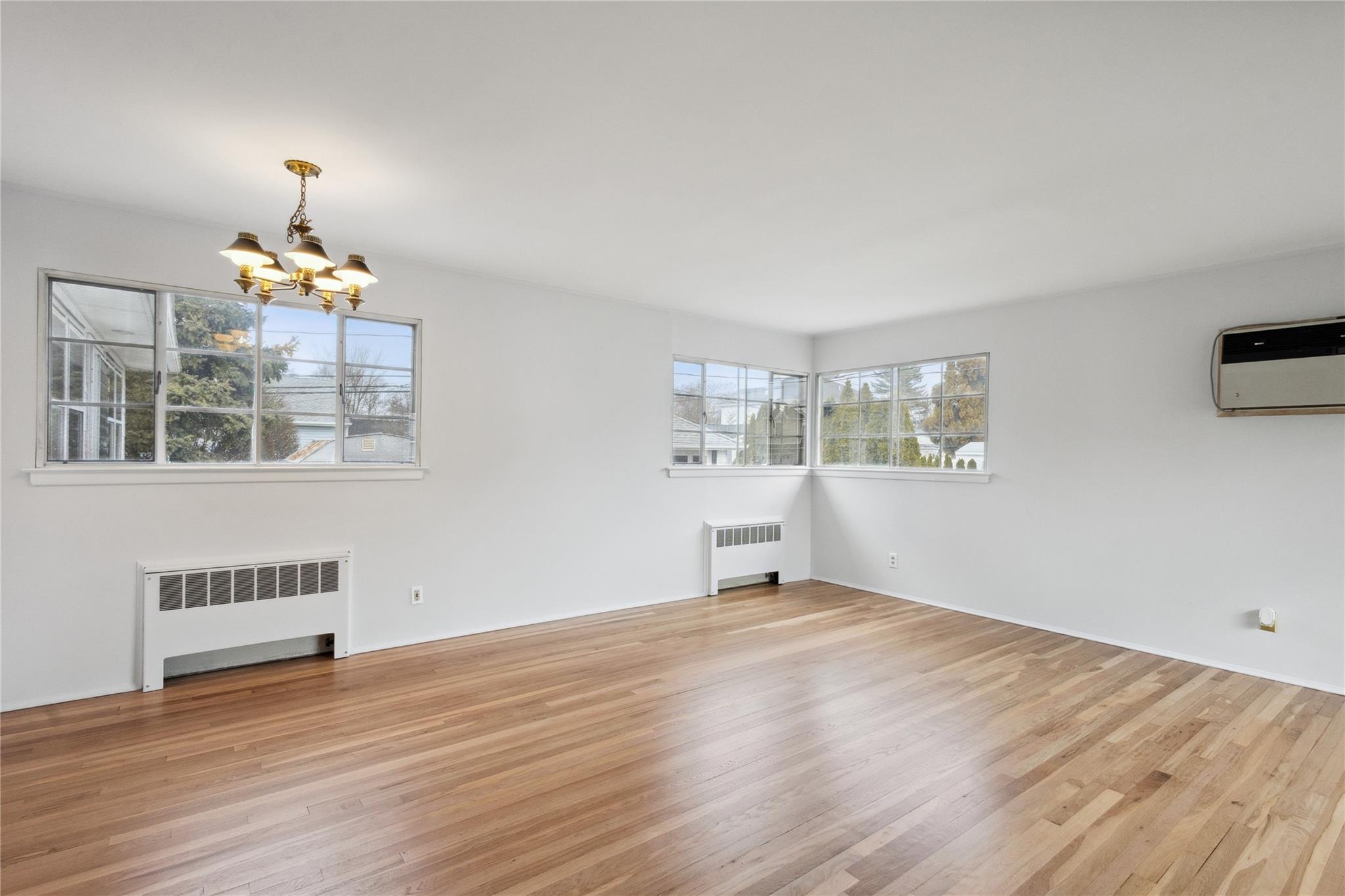 14 London Road, Syosset, Florida image 5