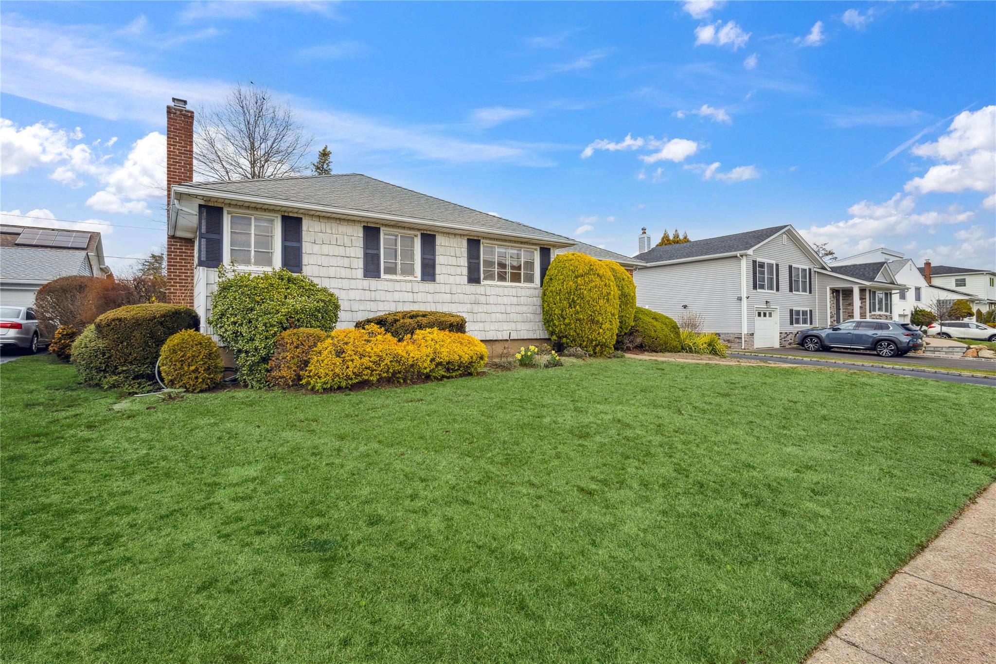 14 London Road, Syosset, Florida image 2