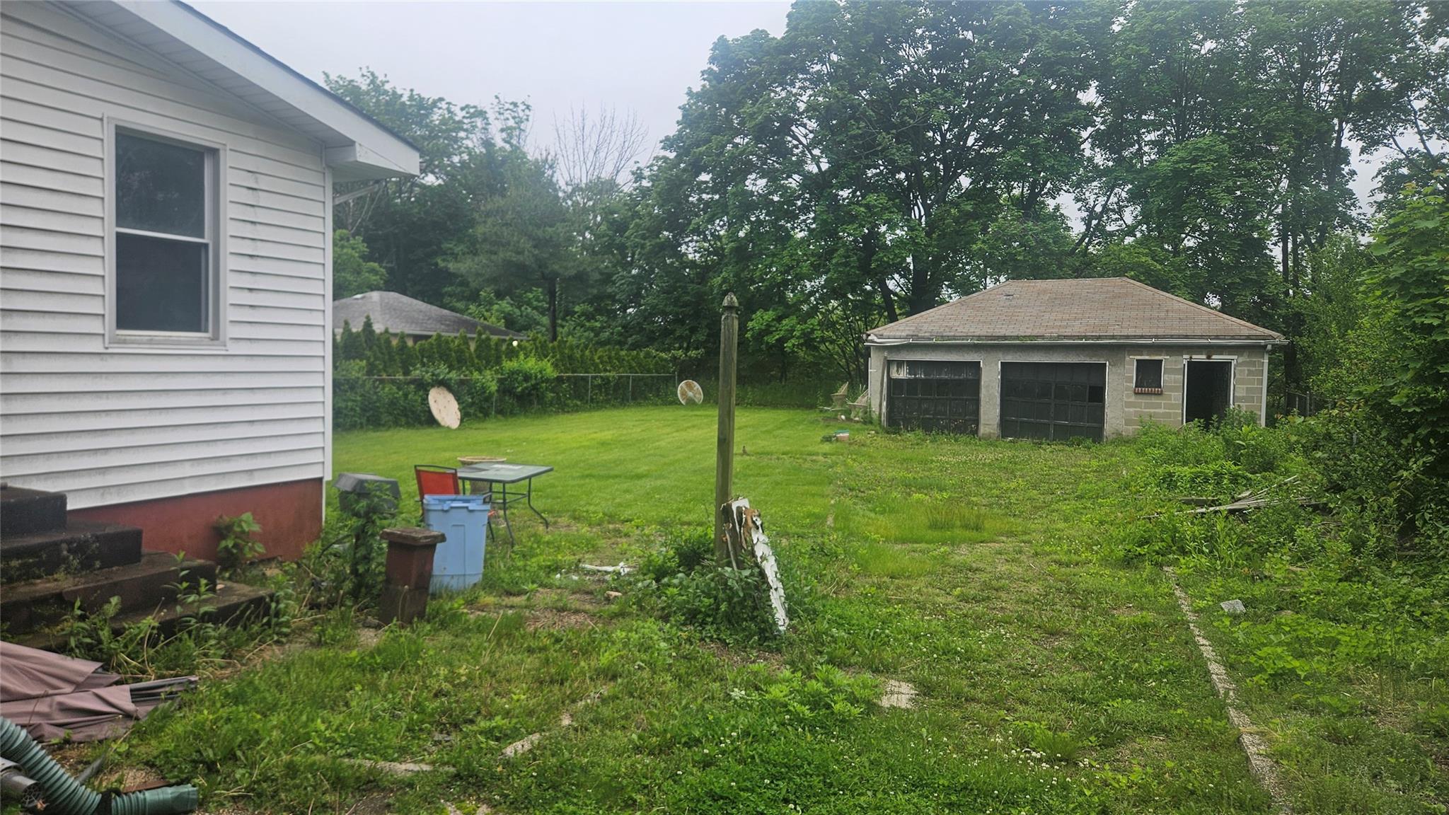 37 Netz Place, Albertson, New York image 3