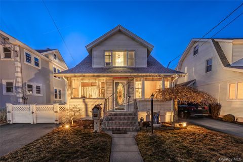 152 Rockaway Parkway Valley Stream NY 11580