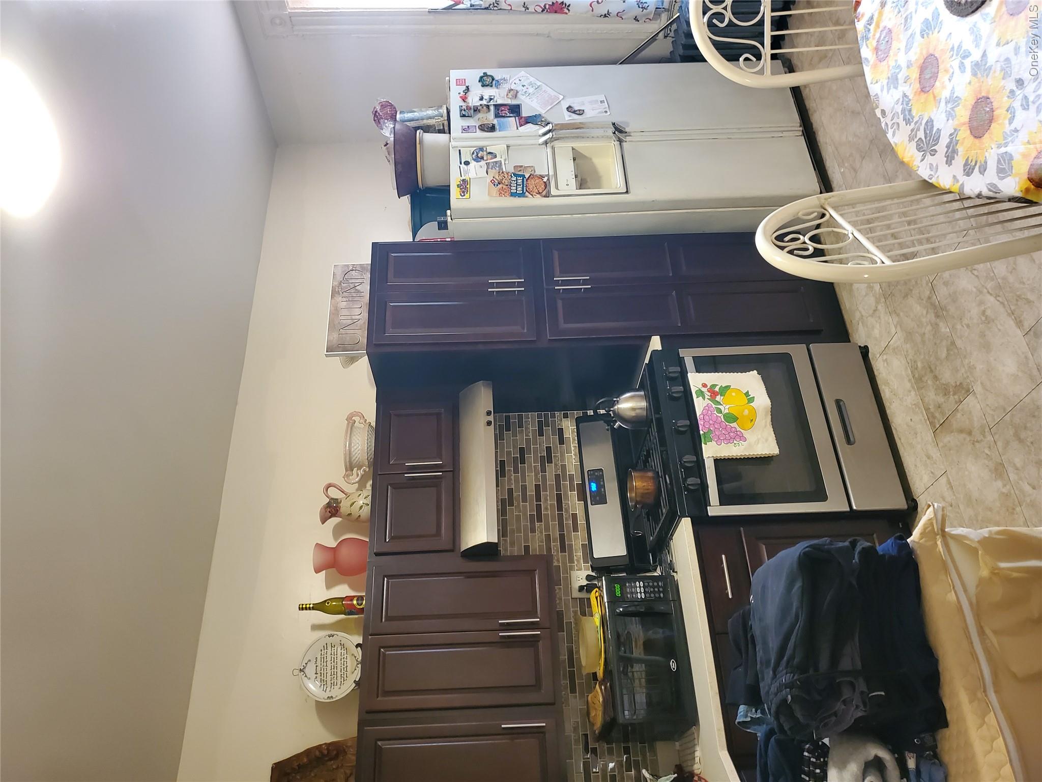 971 Teller Avenue - Photo 3