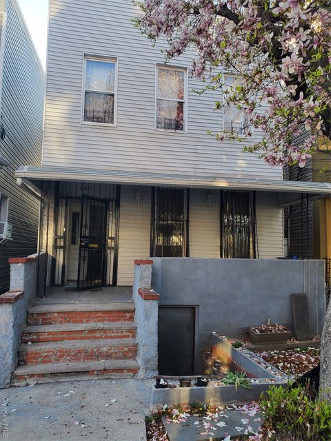 971 Teller Avenue Bronx NY 10456