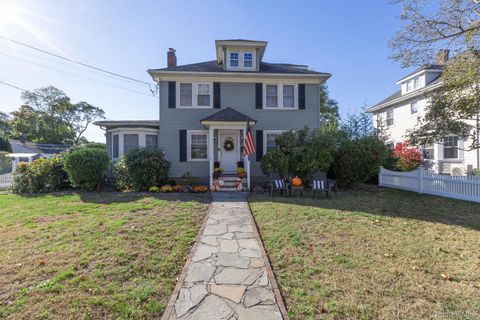 Photo of 108 Jayne Avenue, Patchogue, NY 11772 (MLS # 928663)
