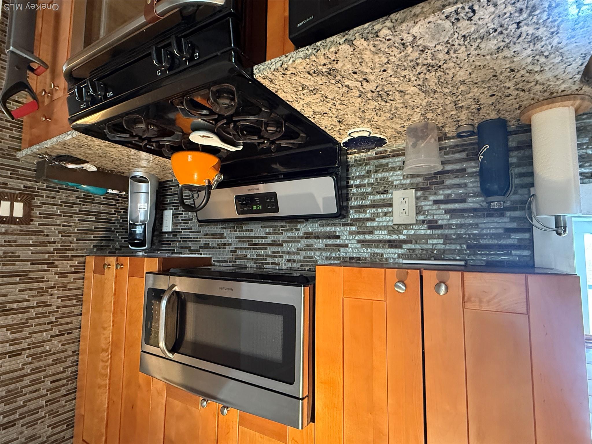 176 Mountaindale