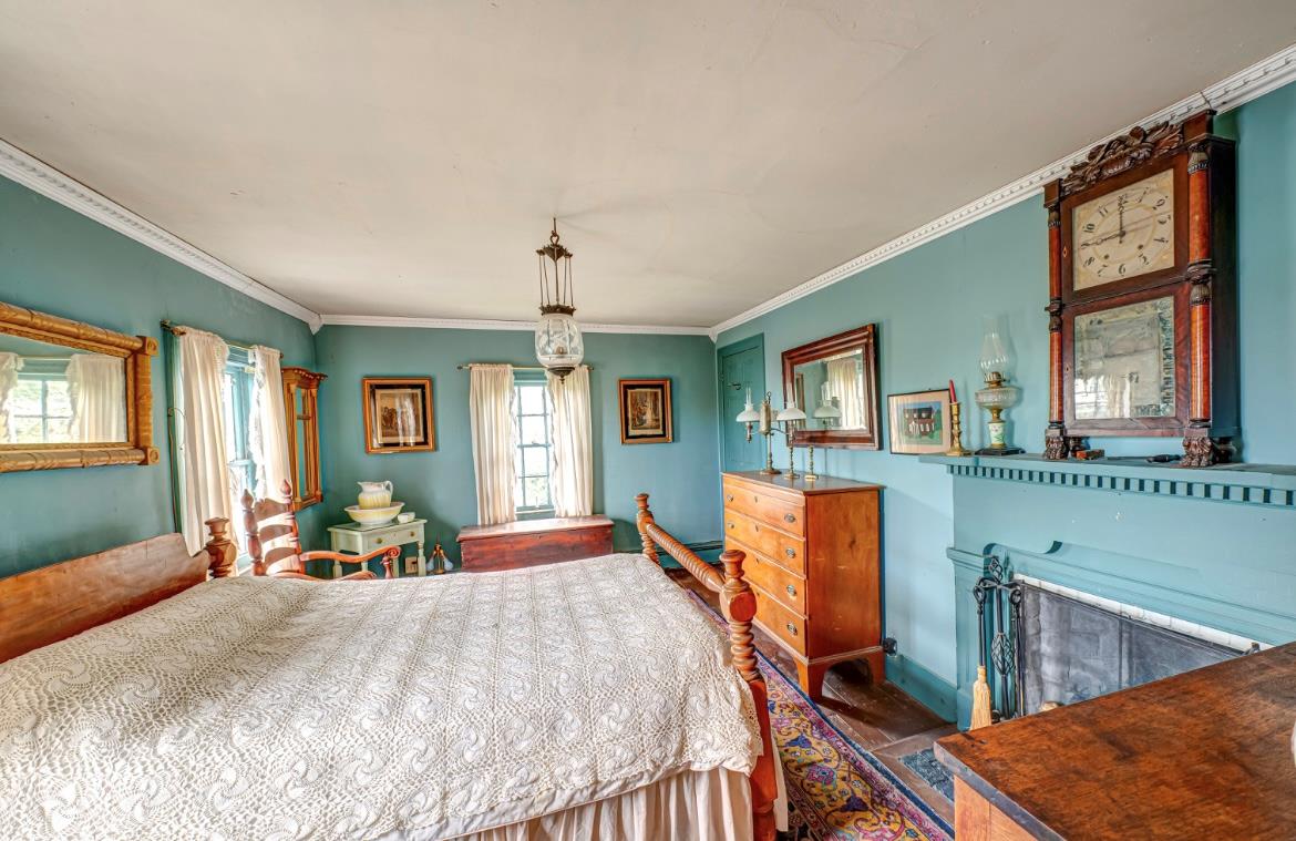 110 E Broadway, Port Jefferson, New York image 17