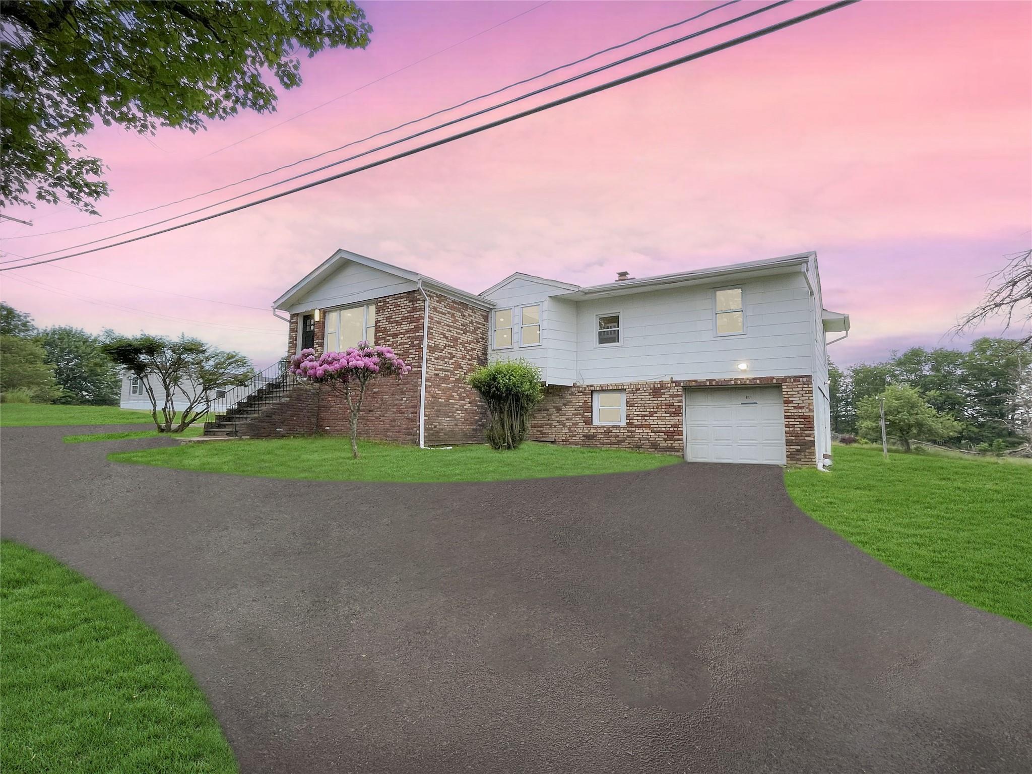 811 Happy Avenue