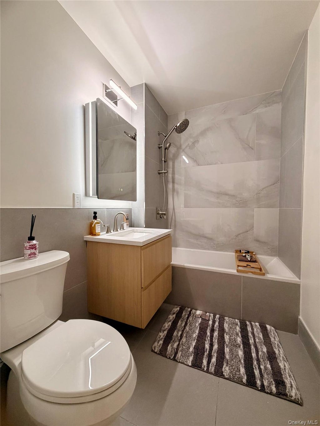 Photo of 132-51 41st Road #4B, Flushing, NY 11355 (MLS # 1060574)