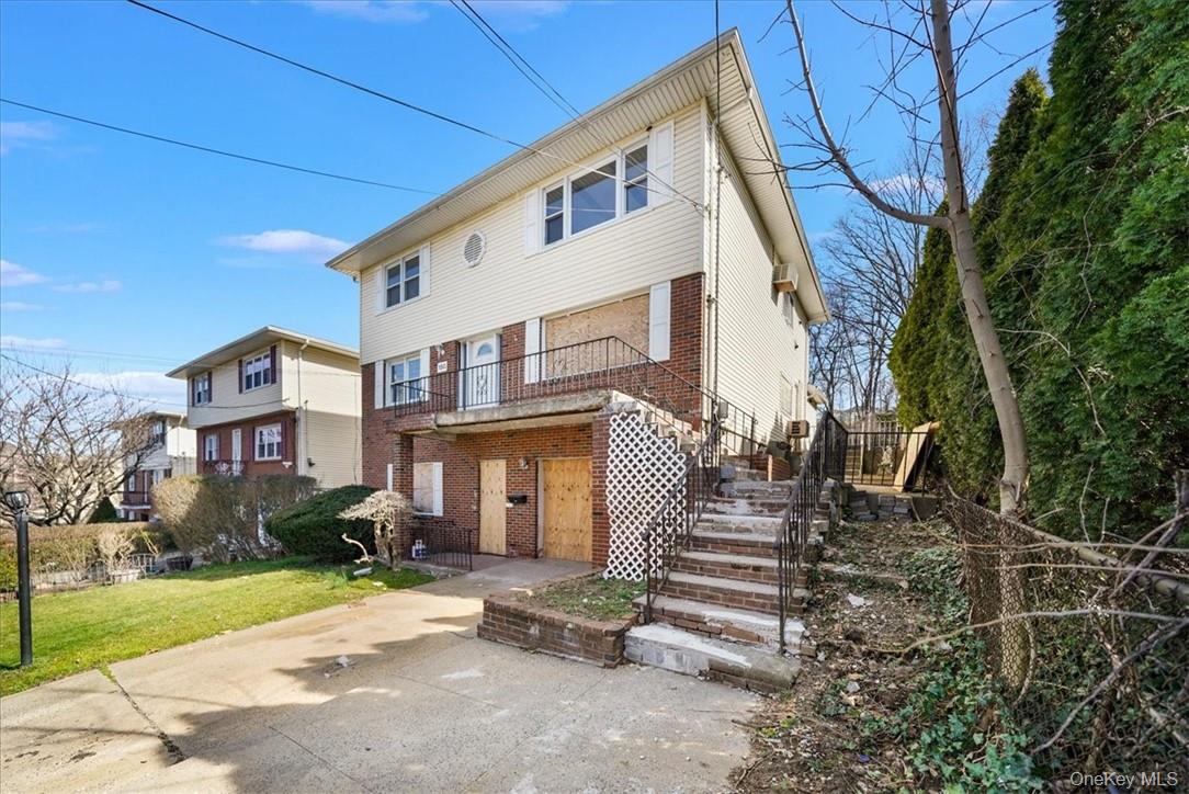 Yonkers, New York 10701, United States, 6 Bedrooms Bedrooms, ,2 BathroomsBathrooms,Residential,Pending,62156