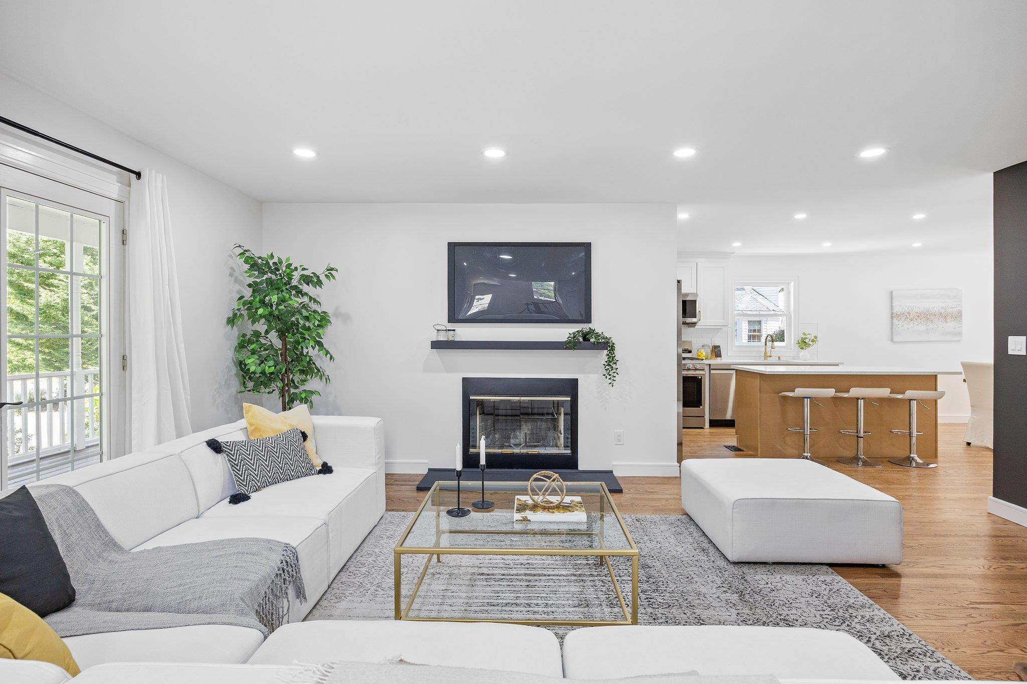 242 Lawrence Road, Kings Park, New York image 5