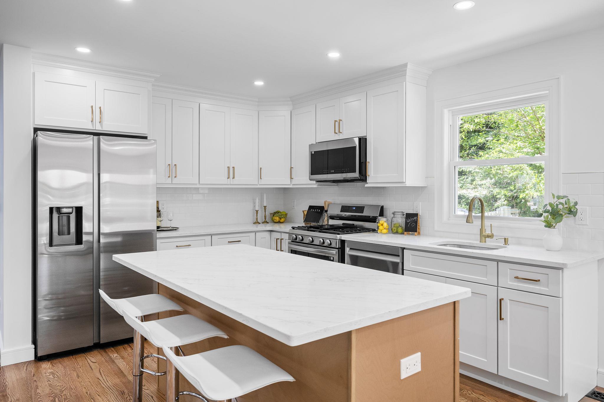 242 Lawrence Road, Kings Park, New York image 10