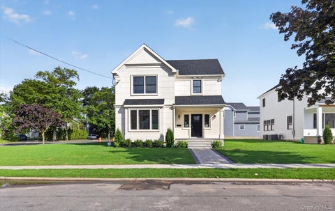 Photo of 131 Searingtown Road, Albertson, NY 11507 (MLS # 1063450)