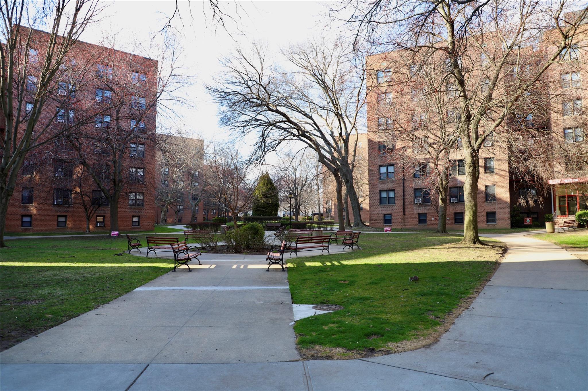 150-29 72nd Rd Rd #APT 4F, Flushing, Florida image 14