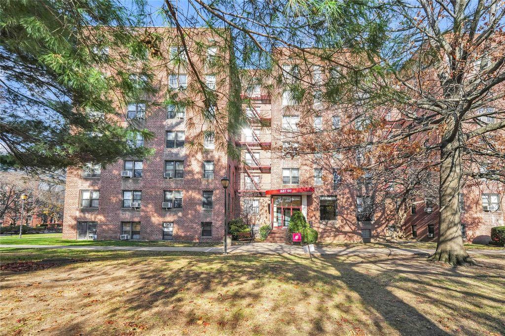 150-29 72nd Rd Rd #APT 4F, Flushing, New York image 25