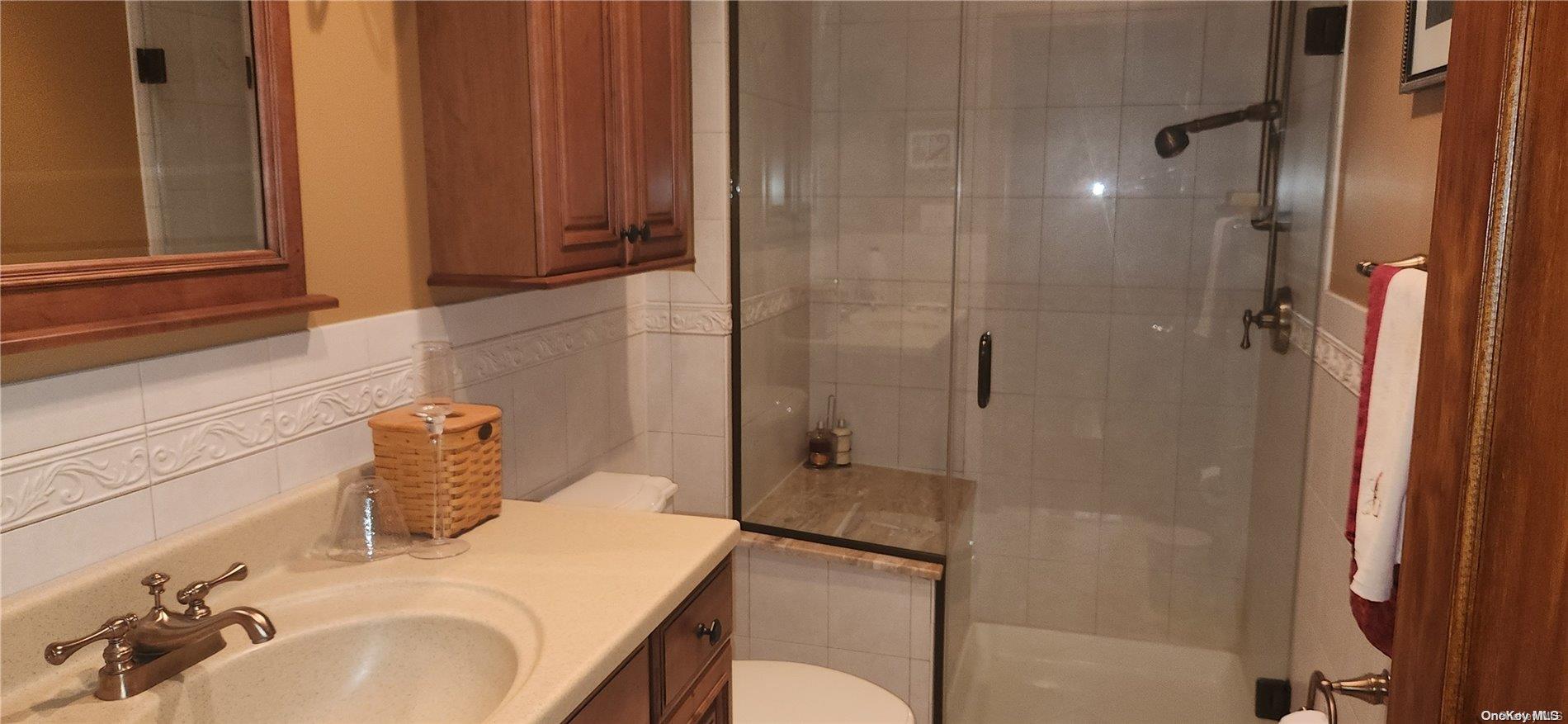 124 Alma Avenue, Selden, New York image 1