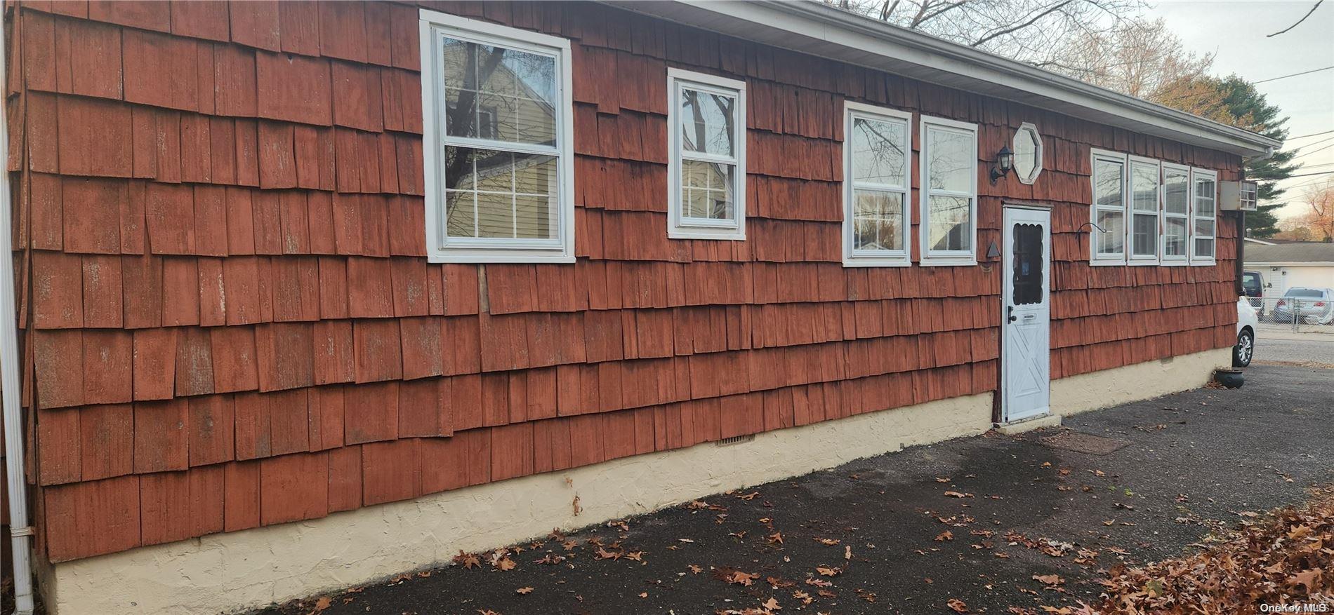 124 Alma Avenue, Selden, New York image 11