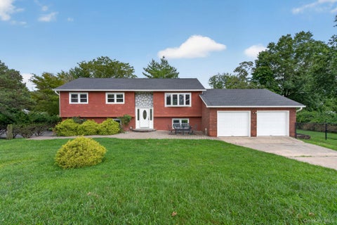 Homes For Sale - 123 Lester Drive<br/> Tappan, NY 10983