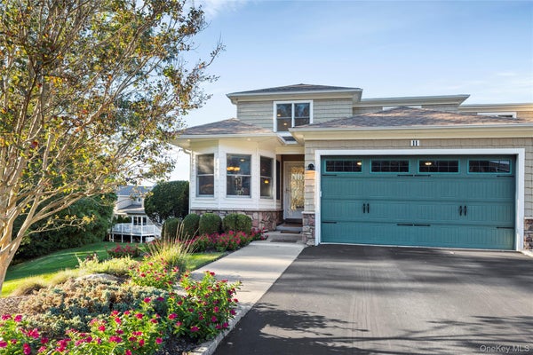11 THERESA LN, PORT JEFFERSON, NY 11777 - Image 05d91cf4a0b7c7411bb1078747e897f4/752495567