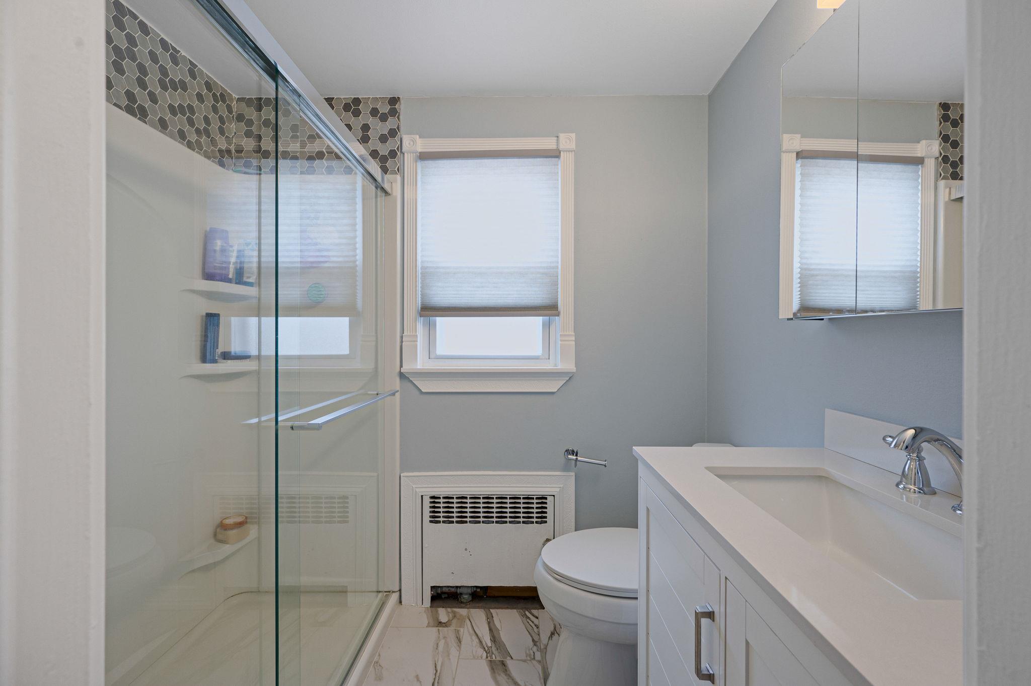 206 Ridge Avenue, Valley Stream, New York image 30