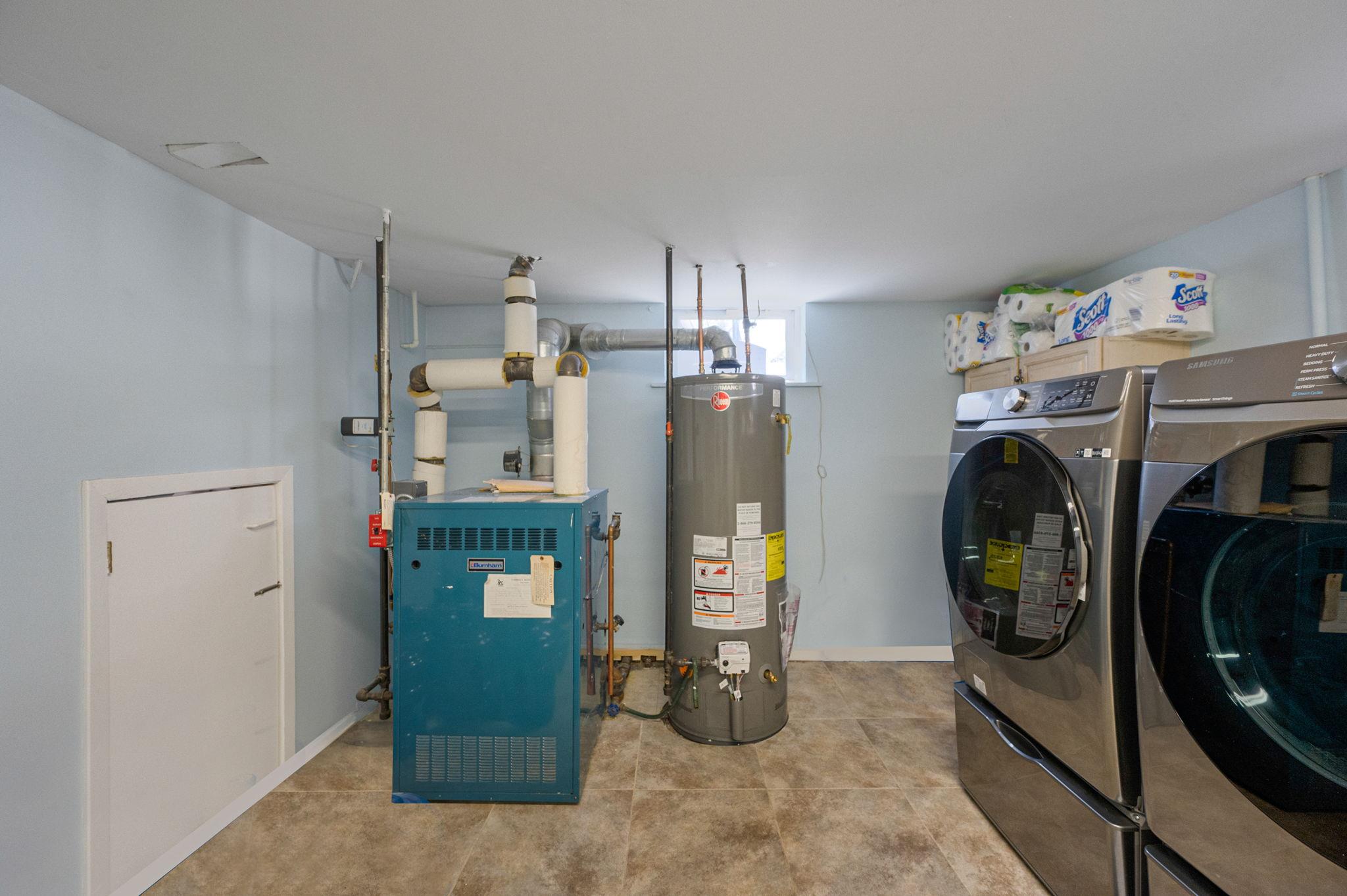 206 Ridge Avenue, Valley Stream, New York image 35