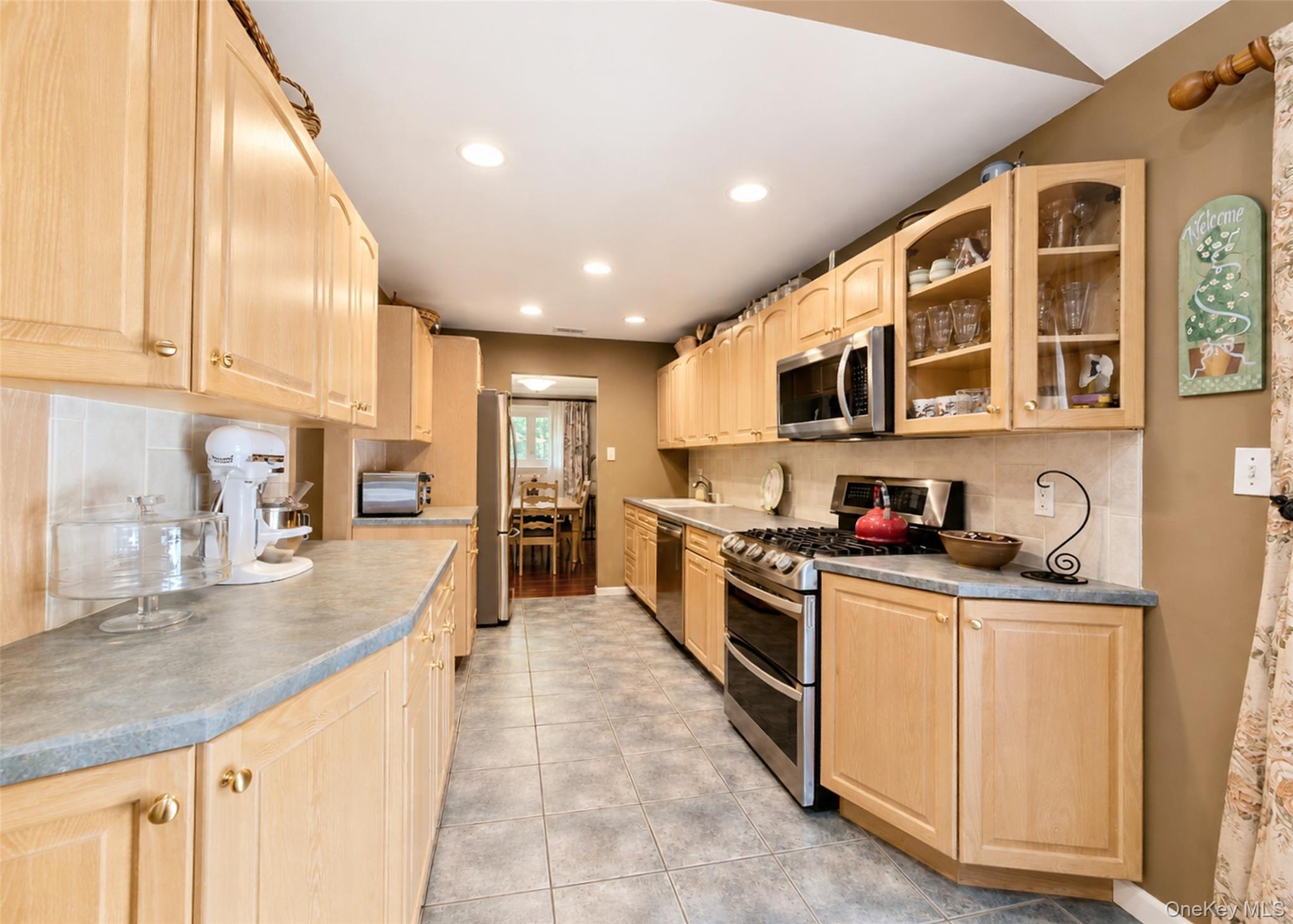 8 Starlight Drive