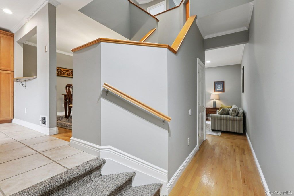 Photo of 26 Village Green #26, Bardonia, NY 10954 (MLS # 980991)