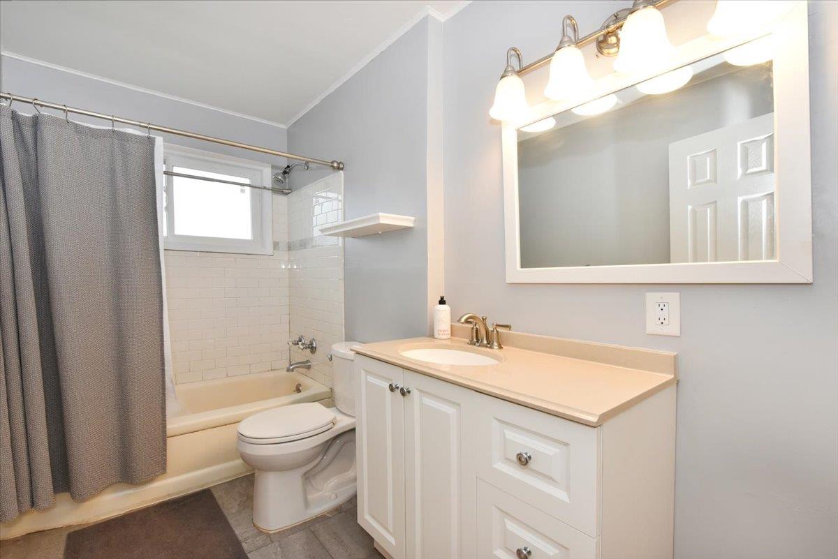 217 Walker Street, Massapequa Park, Florida image 21