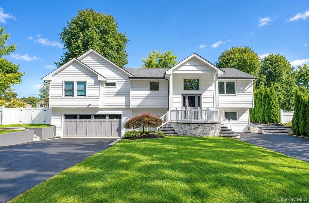 Photo of 15 Dillon Drive, Dix Hills, NY 11746 (MLS # 1047498)