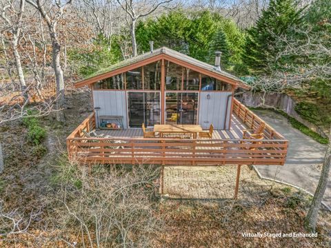 292 Little Fresh Pond Road Southampton NY 11968