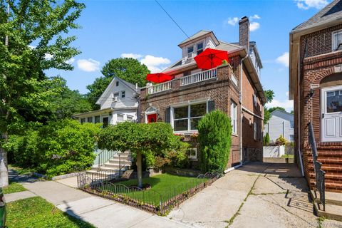 Homes For Sale - 15 E 235th Street<br/> Bronx, NY 10470